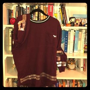 Pink logo long sleeve light weight sweater.